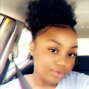 Meet your Posher, Kylah